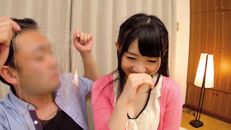 素人女子大生限定!パンティ素股でカチカチち●ぽがアソコに擦れて赤面発情!クロッチは恥ずかし汁まみれ!そのまま生で擦り合わせて、ヌルヌルワレメに結局つるんっと入って生中出し!!3