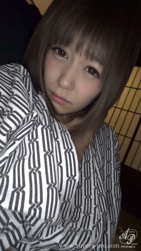 栗の華の匂いと愛液に塗れた、御籠りセックス。酔わされて、抱かれる快感に咽び泣く1泊2日。 紺野ひかる