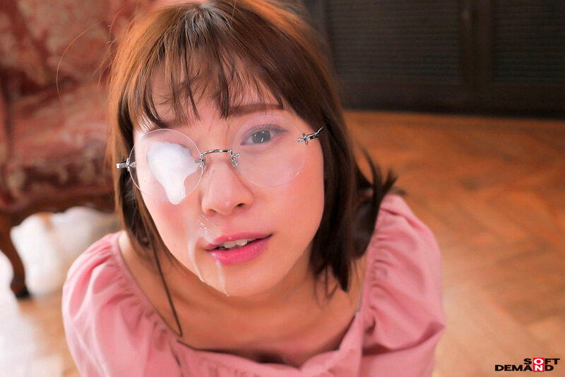 めがね美少女に喉奥イラマぶっかけ!トロットロの白濁ザーメンがレンズにベットリ!!視界ゼロになるまで大量発射SP!!! 佐々木ひな