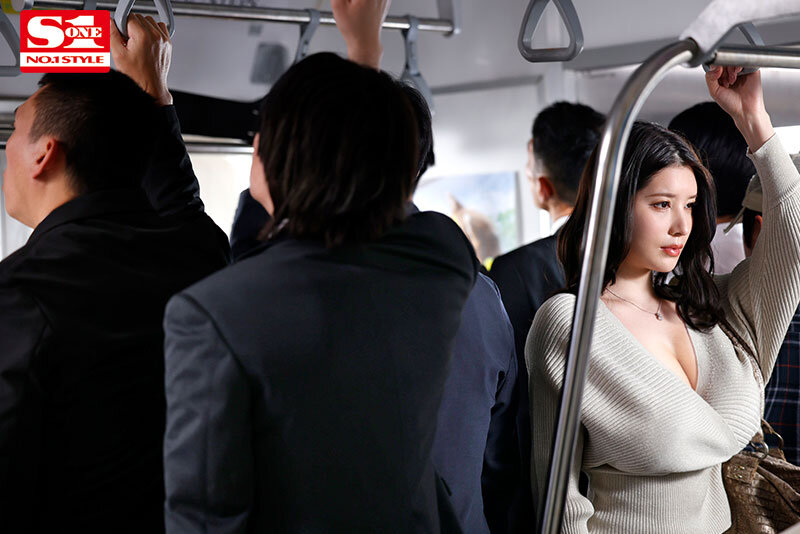 電車移動させられ痴●の虜になってしまったKカップ美人モデル 凪ひかる (BOD)