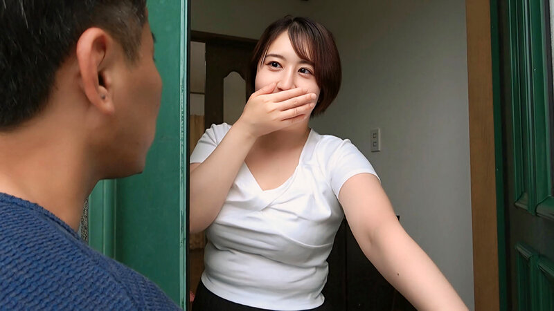 人妻自宅訪問!?声我慢性交!!夫婦・家族の憩いの場が汚される!?背徳さを感じ濡れてしまい間男の中出しまでも受けいれる人妻たち。Vol.02